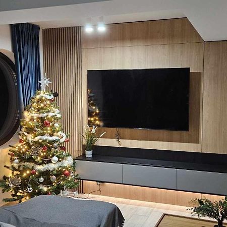 Nova Cervus Hotell Buşteni Exteriör bild