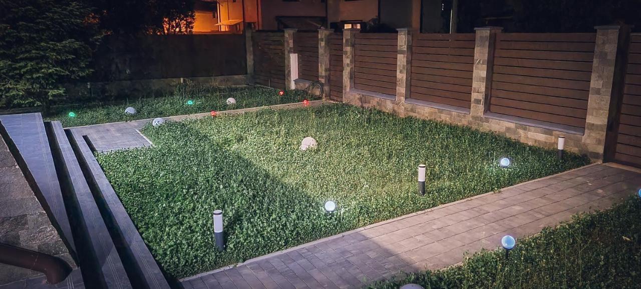Nova Cervus Hotell Buşteni Exteriör bild
